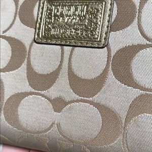 Coach Bags - Coach Poppy wallet Coach Bags - Coach Poppy wallet